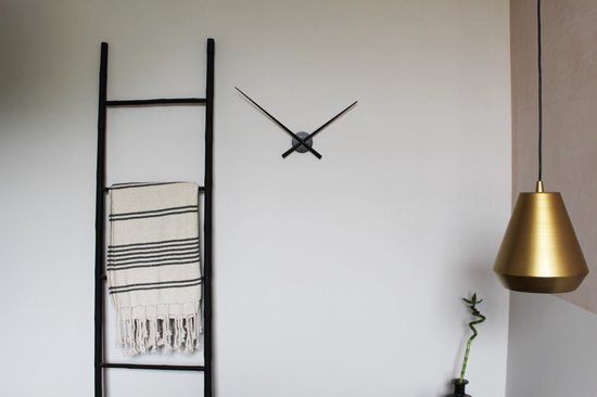 NeXtime Hands wandklok 70cm zwart | Retourdeal 50% korting